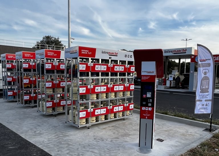 Installation We’Gaz 2 - Enseigne INTERMARCHE